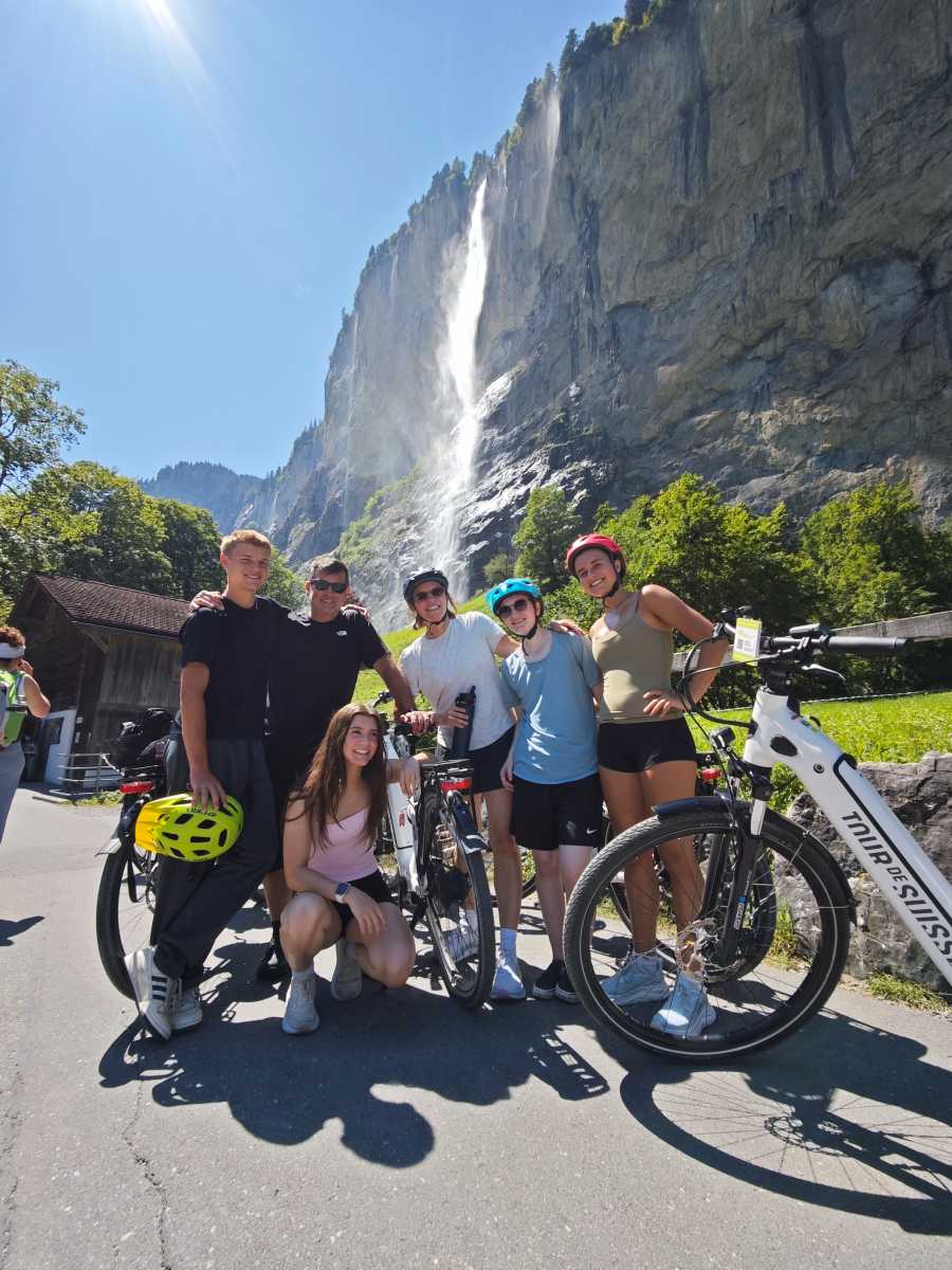 Tour 1: Lauterbrunnen E-Bike Tour: 72 Waterfalls (6 hours)